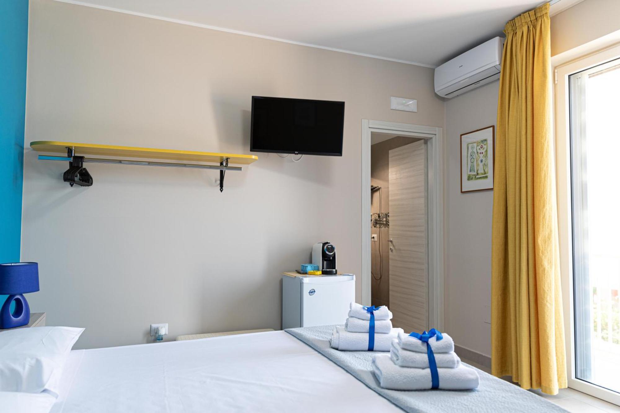 16Th Fad Rooms Margherita Di Savoia Exterior photo